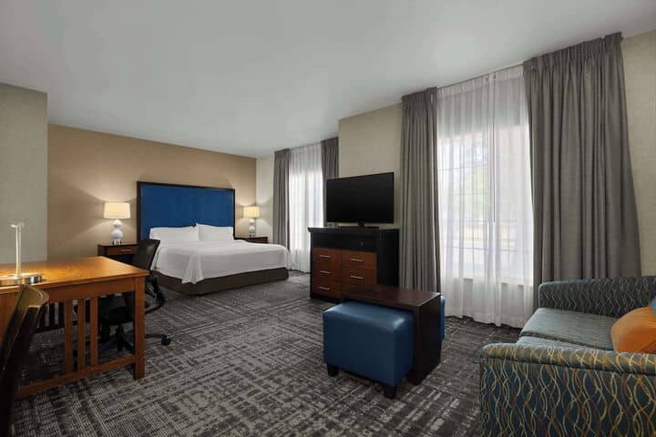 Room 15 of 44